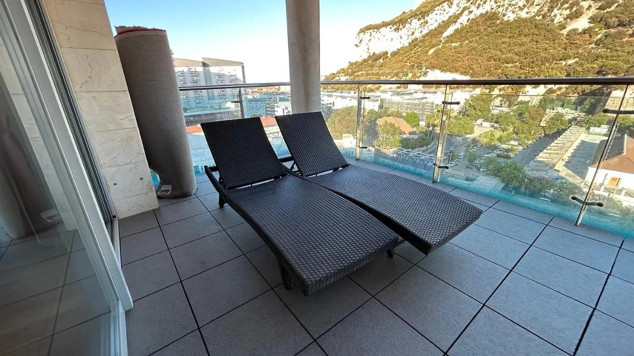 Ocean Village Luxury 2 Bed 2 Bath Apartment - Amazing Views - Pools And Jacuzzis Gibraltar